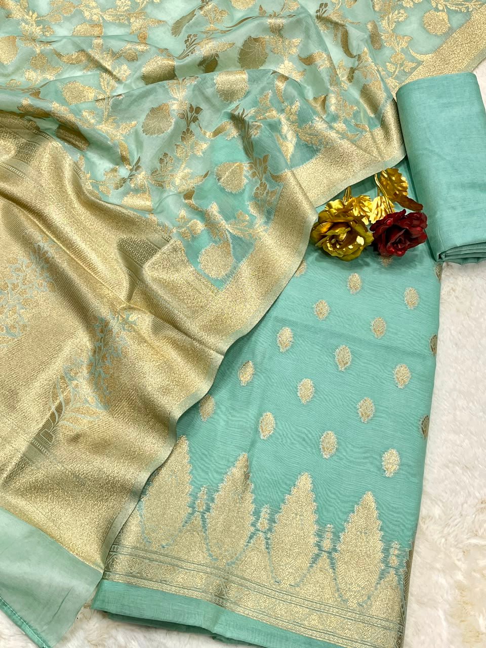 Premium Mul Cotton Zari Suit Set1 Premium Mul Cotton Zari Suit Set - Image 1