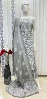 Batik printed suit - Image 4