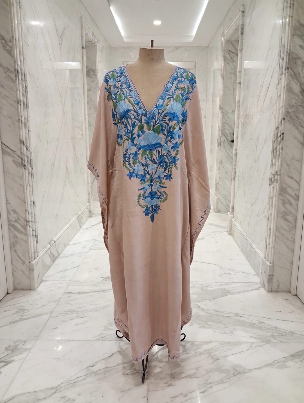 kashmiri kaftan in beautiful colors Kashmiri kaftan in beautiful colors - Image 1