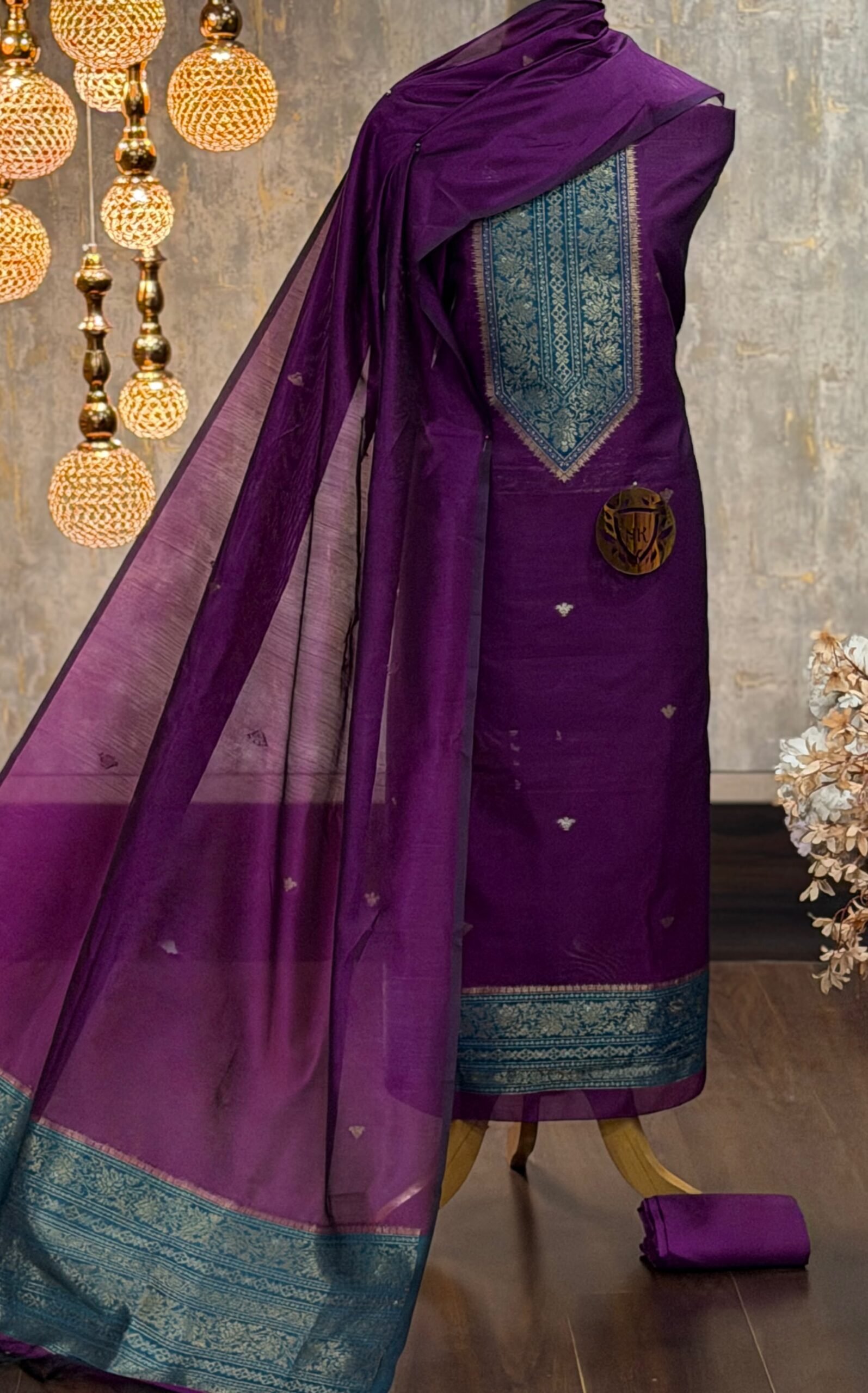Monga silk kurta & dupatta Monga silk kurta & dupatta - Image 1