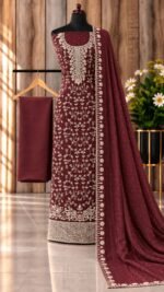 Burbury silk zari suit - Image 5